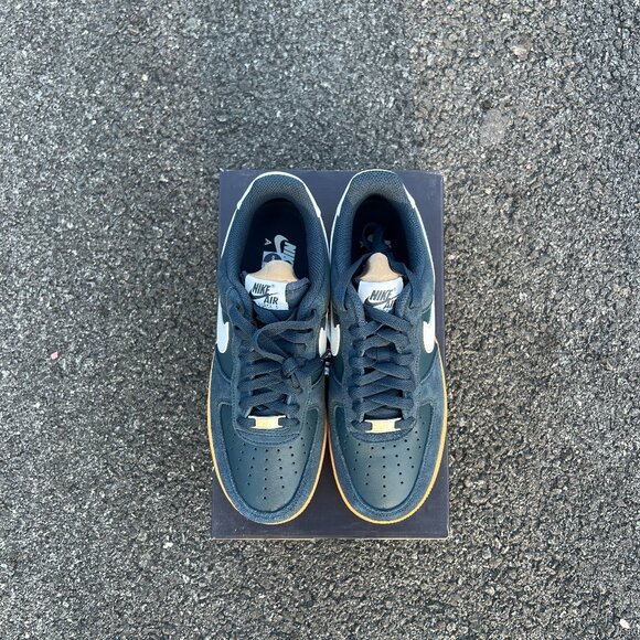 Nike Air Force 1 LV8 “Navy Gum” - Picture 1 of 4